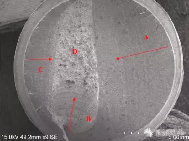 1號(hào)失效螺栓斷口宏觀(guān)形貌 